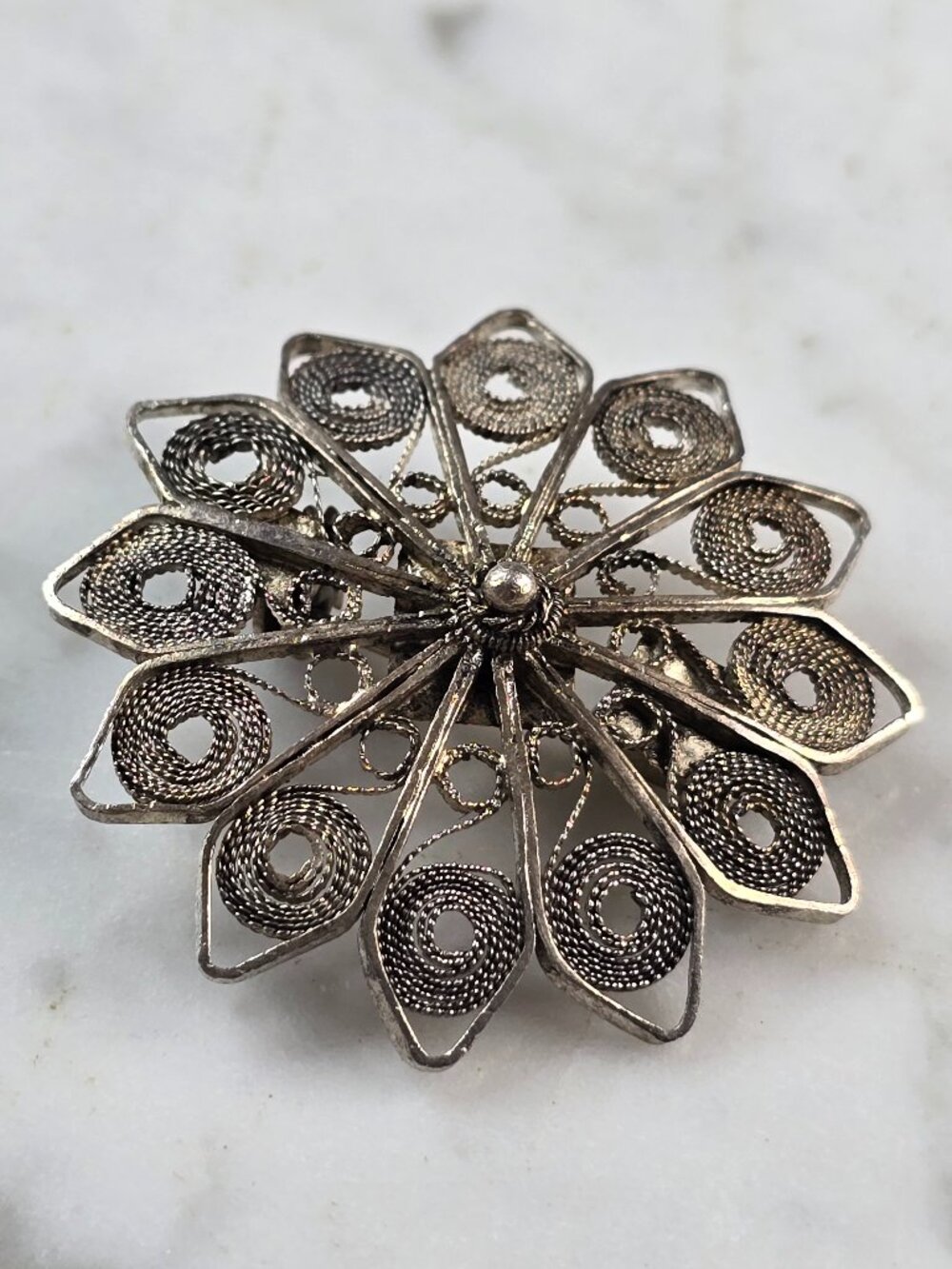 Womens Vintage Estate Sterling Silver Filigree Brooch 5.7g E1180
